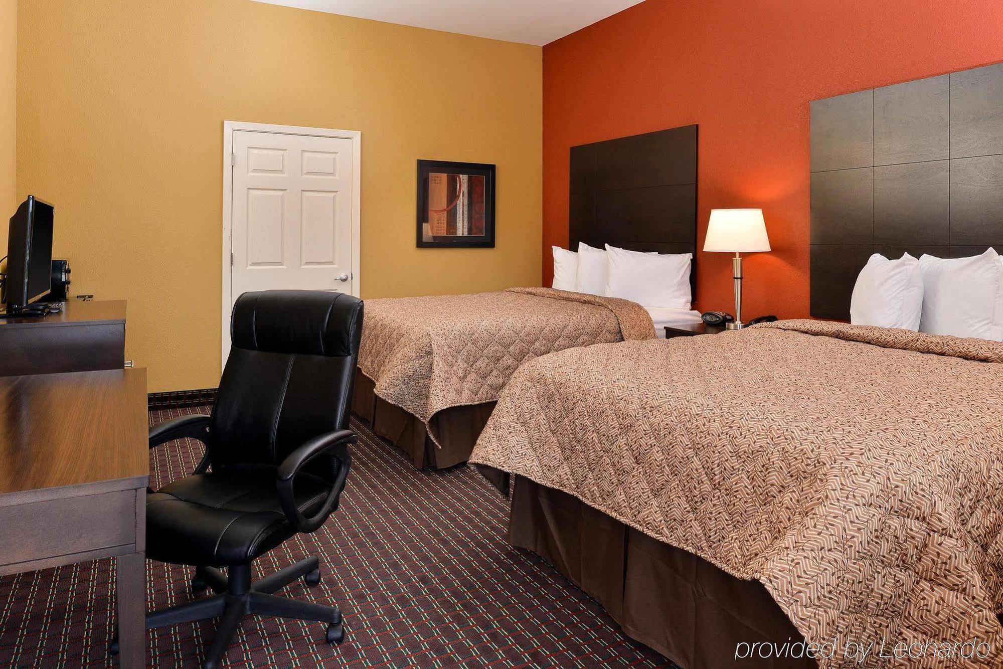 Americas Best Value Inn Tupelo Exterior photo