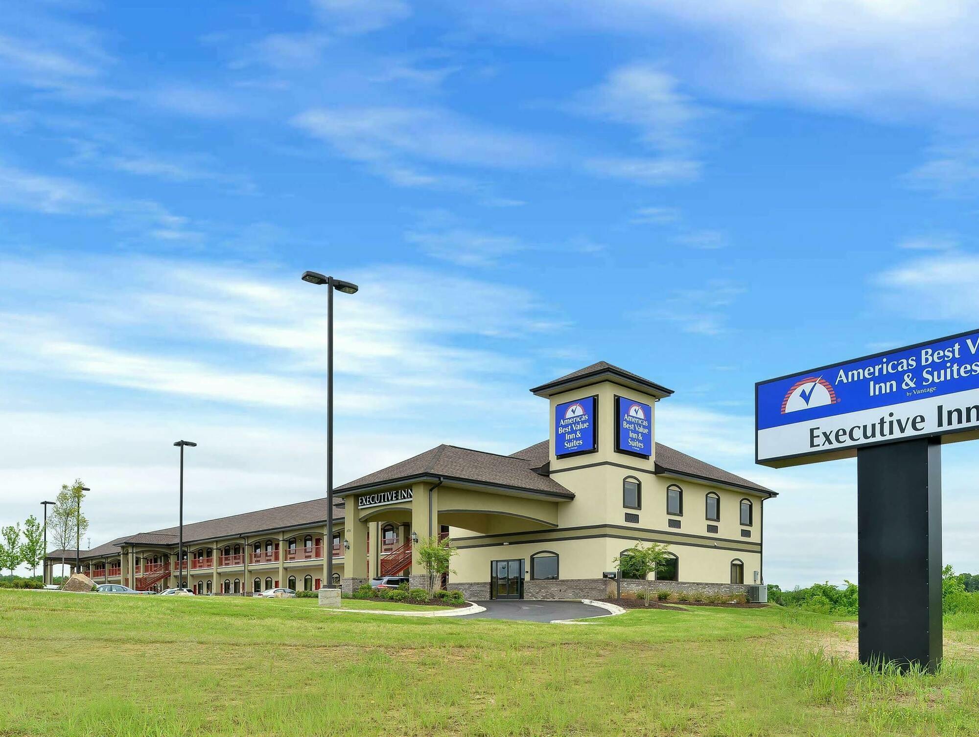 Americas Best Value Inn Tupelo Exterior photo